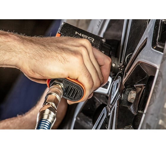 Пневматический ударный гайковерт NEO Tools 1/2", 680 Нм 14-006