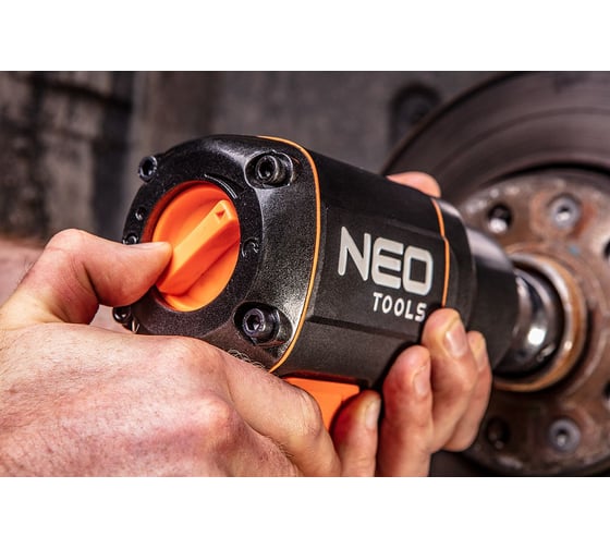 Пневматический ударный гайковерт NEO Tools 3/4", 2000 Нм 14-008