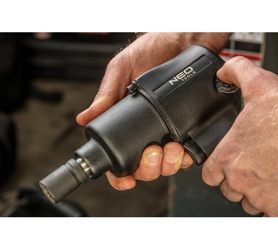 Пневматический ударный гайковерт NEO Tools 1/2", 680 Нм 14-500