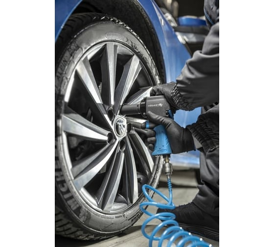 Пневматический ударный гайковерт HOEGERT TECHNIK 1/2", 1500 нм HT4R623