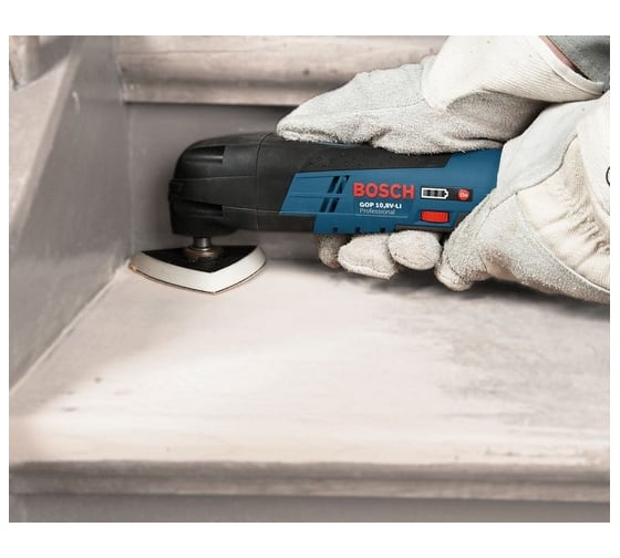 Аккумуляторный резак Bosch GOP 10.8 V-LI + комплект оснастки 36 единиц 0.601.858.00D