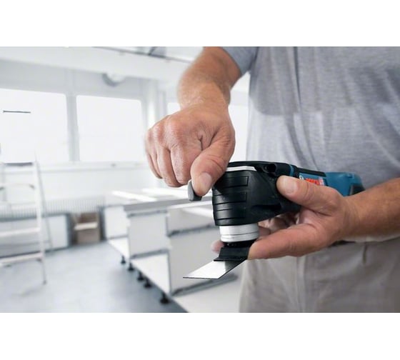 Аккумуляторный универсальный резак Bosch GOP 14,4 V-EC 0.601.8B0.101