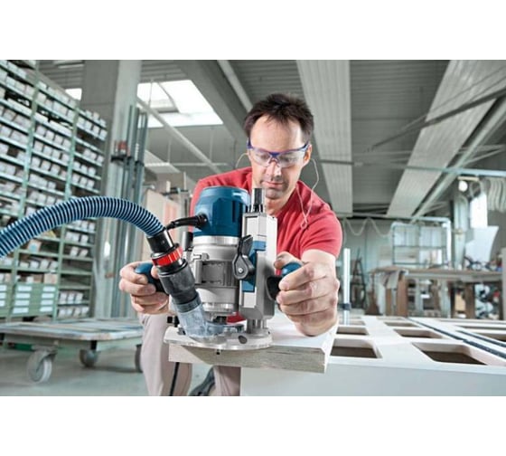 Вертикальная фрезерная машина Bosch GOF 1600 CE Professional 0.601.624.000