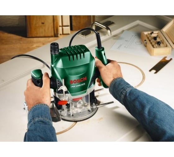 Фрезер Bosch POF 1400 ACE + 6 фрез 0.603.26C.801