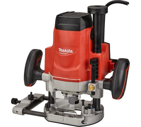 Фрезер Makita M3602