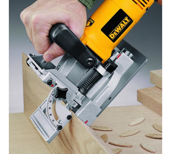 Ламельный фрезер DEWALT DW 682 K