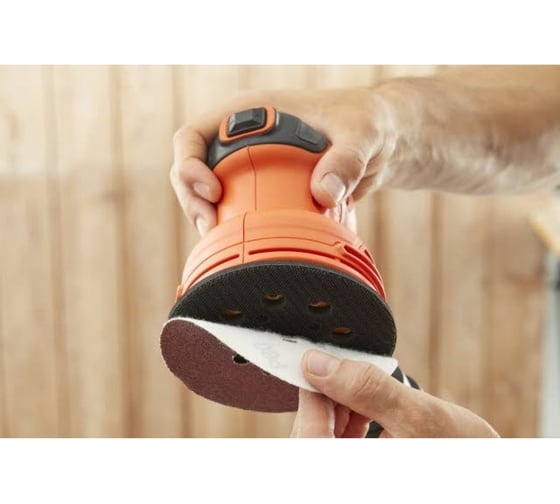 Эксцентриковая шлифмашина Black&Decker BEW210-QS