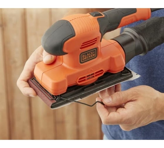 Плоскошлифовальная машина Black&Decker BEW220-QS