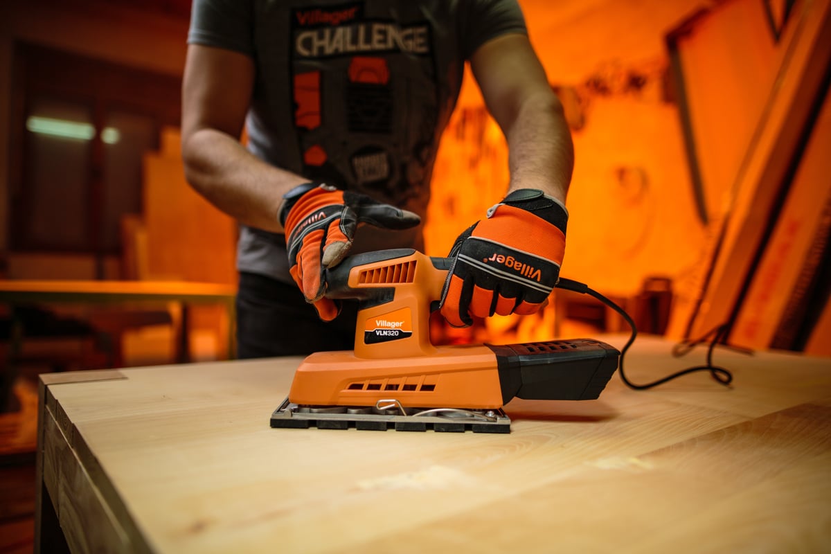 Электрическая вибрационная шлифовальная машинка Villager VLN 320 051061 ...