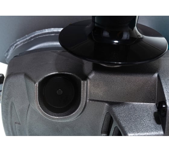 Угловая шлифмашина Makita 9069 SF