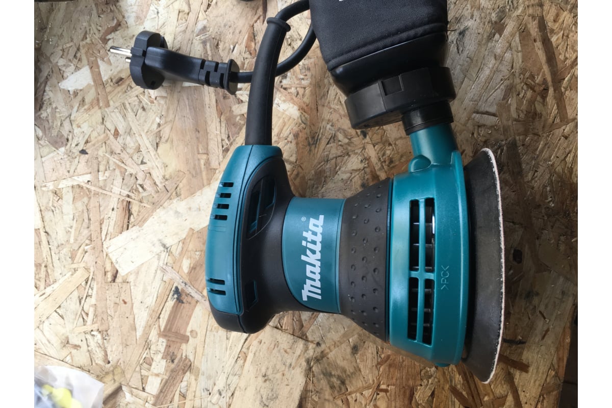 Эксцентриковая шлифмашина Makita BO 5030