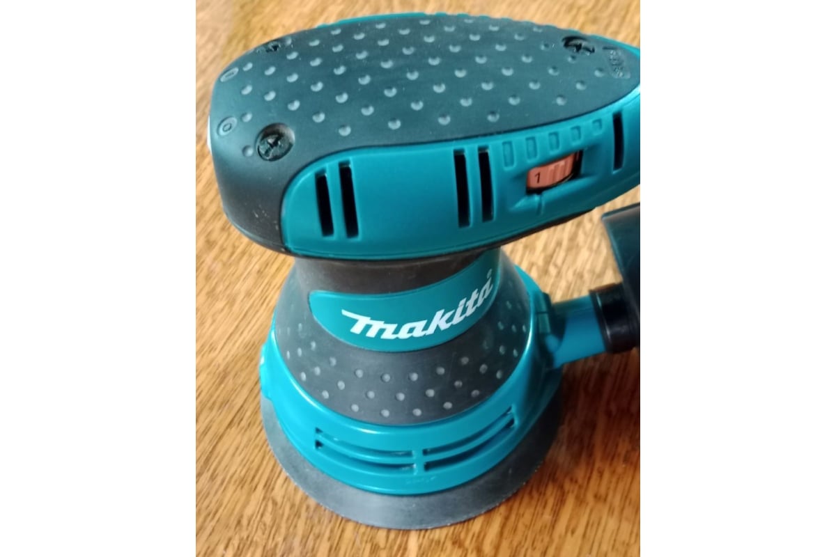 Эксцентриковая шлифмашина Makita BO5031K