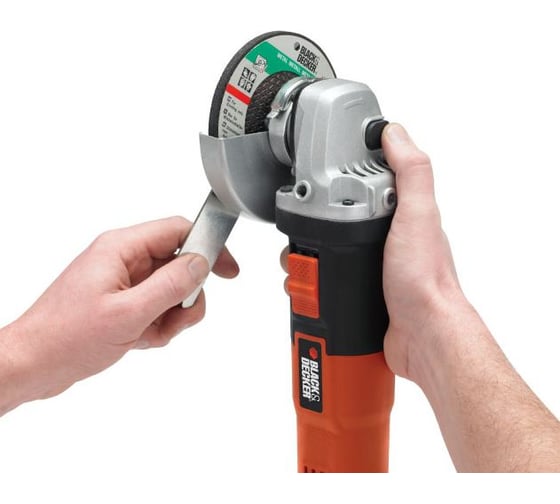 Угловая шлифмашина Black+Decker KG 901