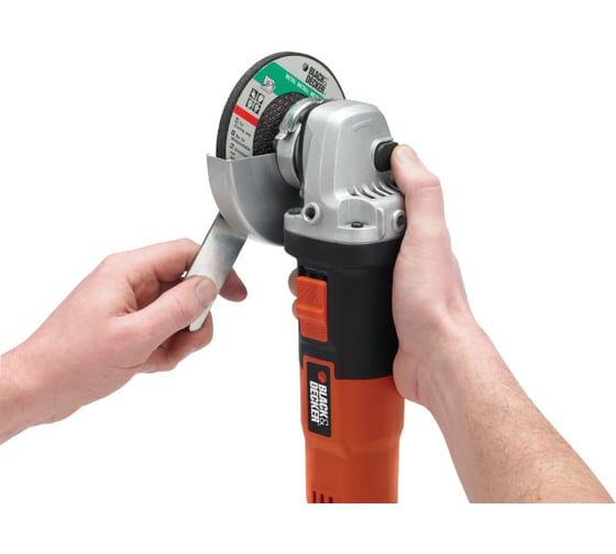Угловая шлифмашина Black+Decker KG902