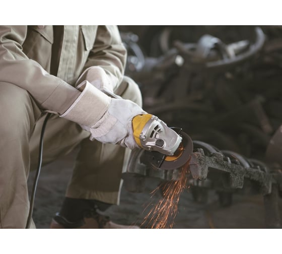 Угловая шлифмашина Stanley STGS9125