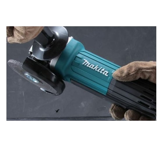 Угловая шлифмашина Makita GA4534