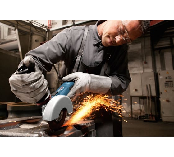 Угловая шлифмашина Bosch GWS 13-125 CI 0.601.793.0R2