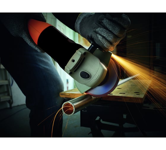 Угловая шлифовальная машина Black+Decker KG1202K