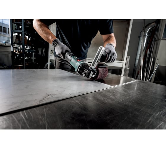 Щеточный шлифователь Metabo SE 17-200 RT 602259000