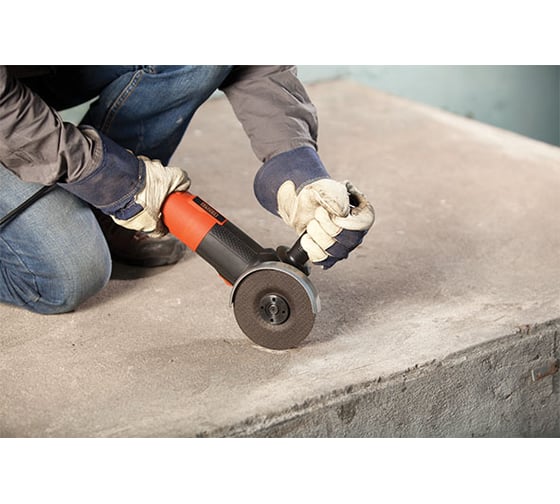 Угловая шлифмашина Black&Decker G850