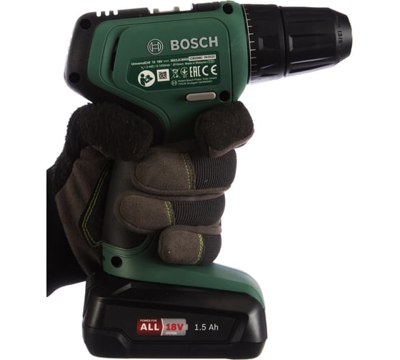 Аккумуляторная дрель-шуруповерт Bosch UniversalDrill 18 + 2 аккумулятора 0.603.9C8.005
