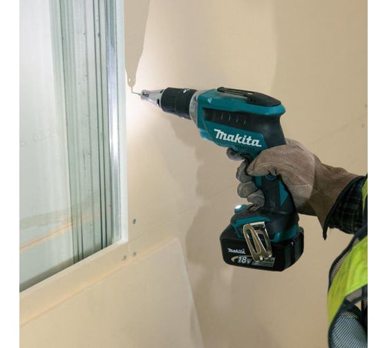 Аккумуляторный шуруповерт Makita LXT DFS452TJX2