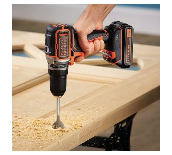 Аккумуляторная дрель-шуруповерт Black&Decker BL186N