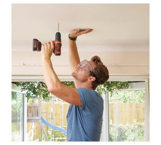 Дрель-шуруповерт Black&Decker BDCDD12K