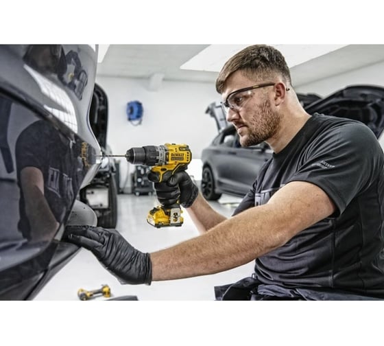 Бесщеточная ударная дрель-шуруповерт DEWALT 12 В XR DCD706D2-QW
