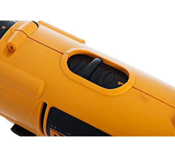 Аккумуляторная дрель-шуруповерт DeWALT DC 750 KA