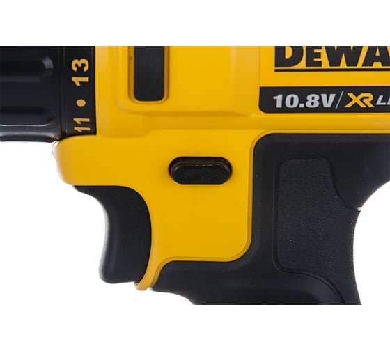 Аккумуляторная дрель-шуруповерт DeWALT DCD 710 S2