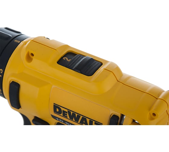 Аккумуляторная дрель-шуруповерт DeWALT DCD 710 S2