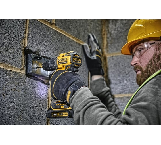 Дрель-шуруповерт DEWALT 18 В XR DCD708N-XJ