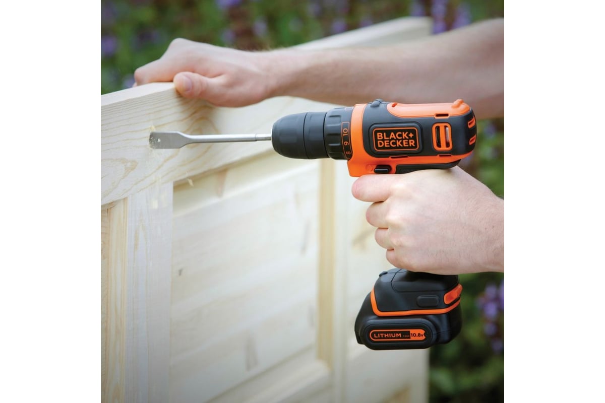 Black decker 10.8 v sale