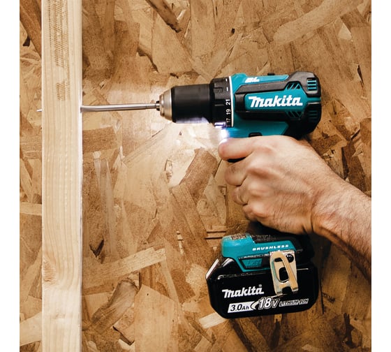 Аккумуляторная дрель-шуруповерт Makita LXT DDF485RAJ
