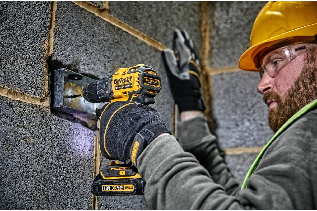 Аккумуляторная дрель шуруповерт dewalt dcd708d2t. Dewalt dcd708n. dewalt dcd708n-xj. шуруповерт деволт dcd 708. dewalt dcb548-xj.