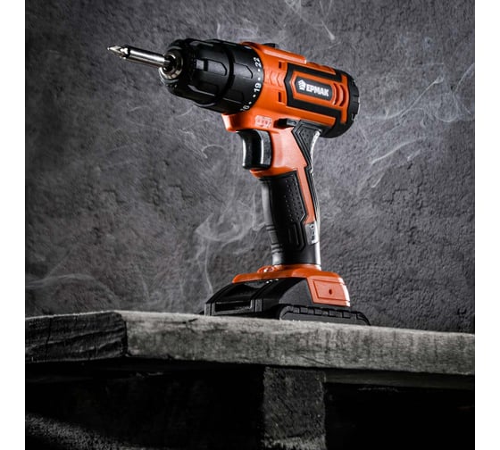 Erkaklar uchun sexy kiyimlarga buyurtma bering Aktrisalarning katta kokraklari