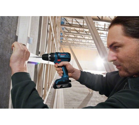 Аккумуляторная дрель-шуруповерт Bosch GSR 18 V-LI 0.601.866.100