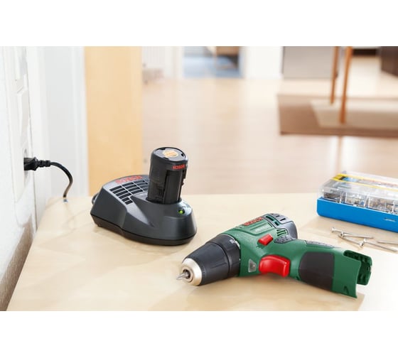 Аккумуляторная дрель-шуруповерт Bosch PSR 10,8 LI-2 0.603.972.920