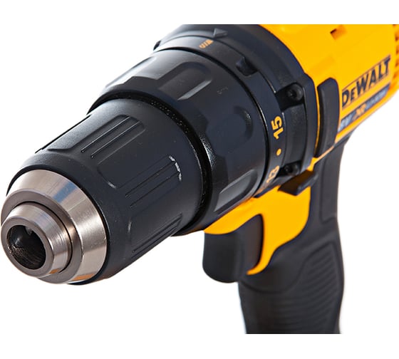 Аккумуляторная дрель-шуруповерт DeWALT DCD 780 C2