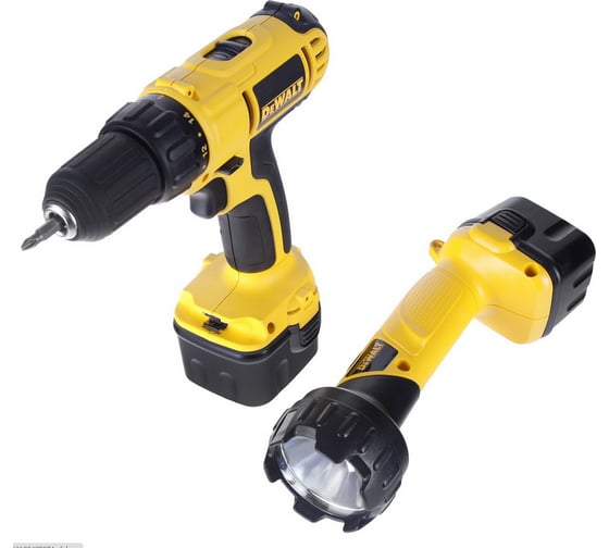 Аккумуляторная дрель DeWALT DC 740 KAT