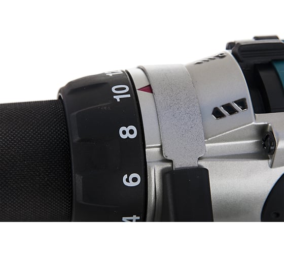Аккумуляторная дрель-шуруповерт Makita LXT BDF441RFE