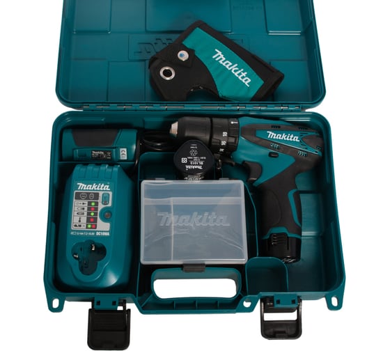 Аккумуляторная ударная дрель-шуруповерт Makita + фонарь HP330DWLE