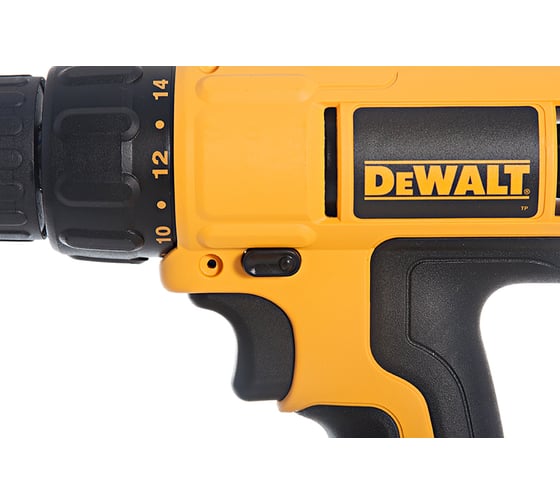 Аккумуляторная дрель-шуруповерт DEWALT DC 740 KB с набором сверл и бит 109 шт. DEWALT DT 0109