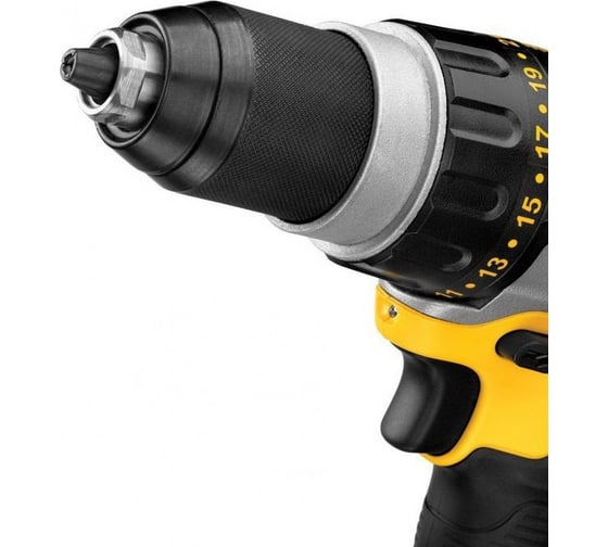 Аккумуляторная дрель-шуруповерт DeWALT DCD931M2