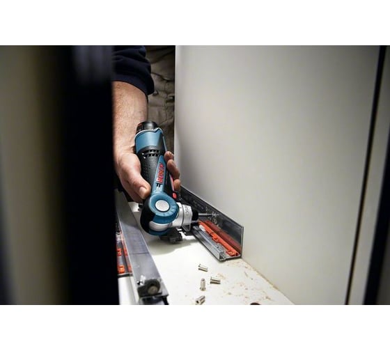Аккумуляторный угловой шуруповерт Bosch GWI 10,8 V-LI 0.601.360.U0C
