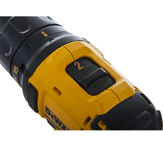 Аккумуляторная дрель-шуруповерт DEWALT DCD 780 C2P