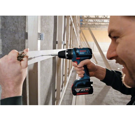 Аккумуляторная дрель-шуруповерт Bosch GSR 18 V-LI 0.601.866.10H