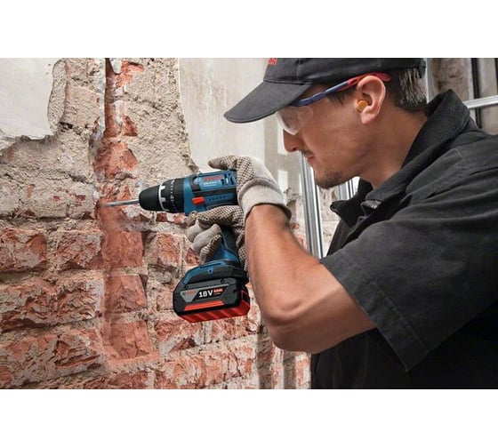 Аккумуляторная ударная дрель-шуруповерт Bosch GSB 18 V-LI 0.601.867.10E