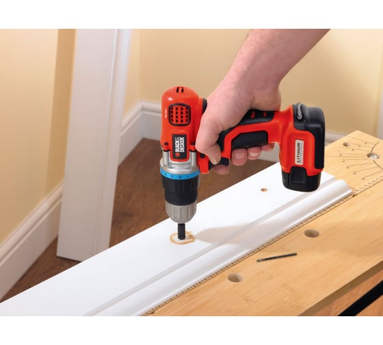 Ультракомпактная аккумуляторная дрель-шуруповерт Black+Decker EGBL108K